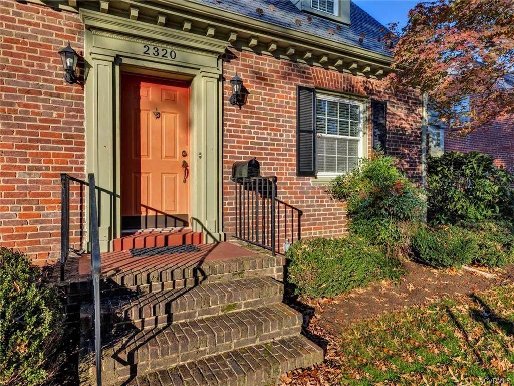 2320 Wedgewood Avenue - Photo 1