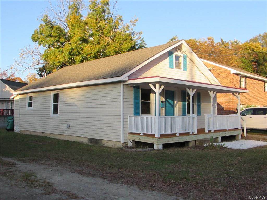 114 Eastman Avenue - Photo 1