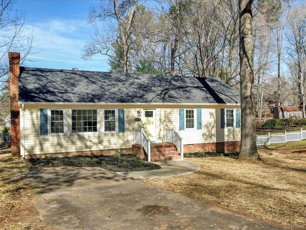 8230 Boones Trail Road - Photo 1