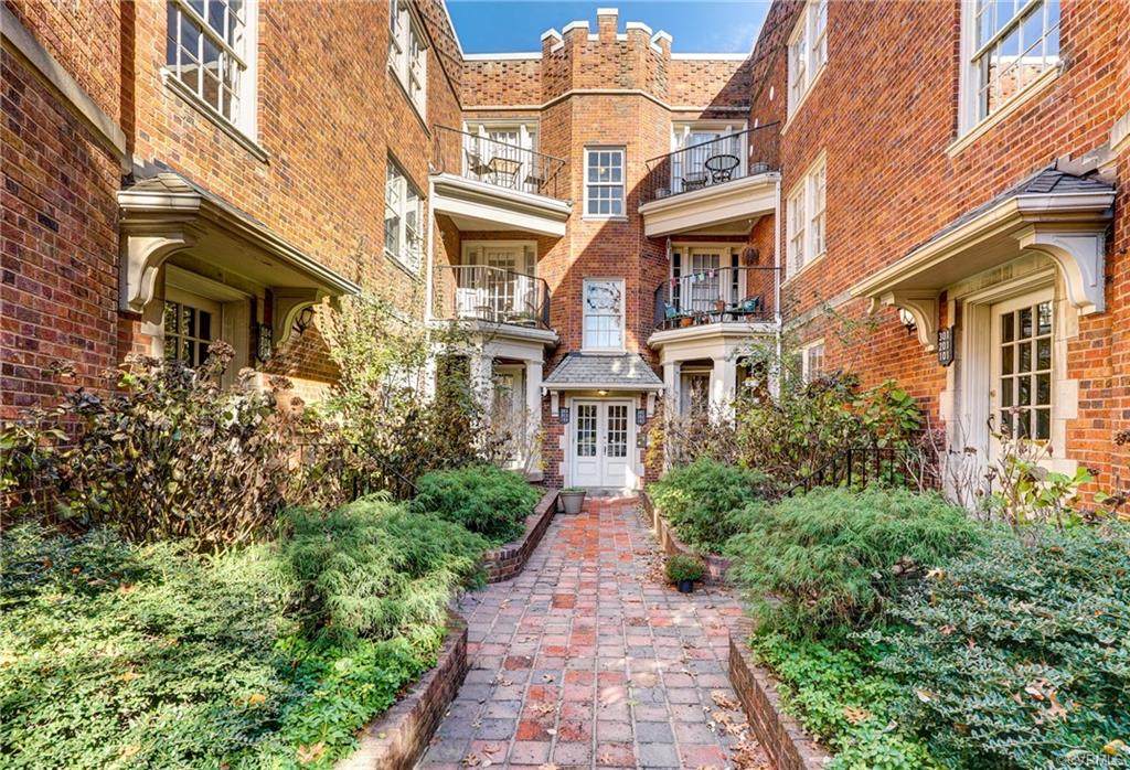 3414 Monument Avenue - Photo 1