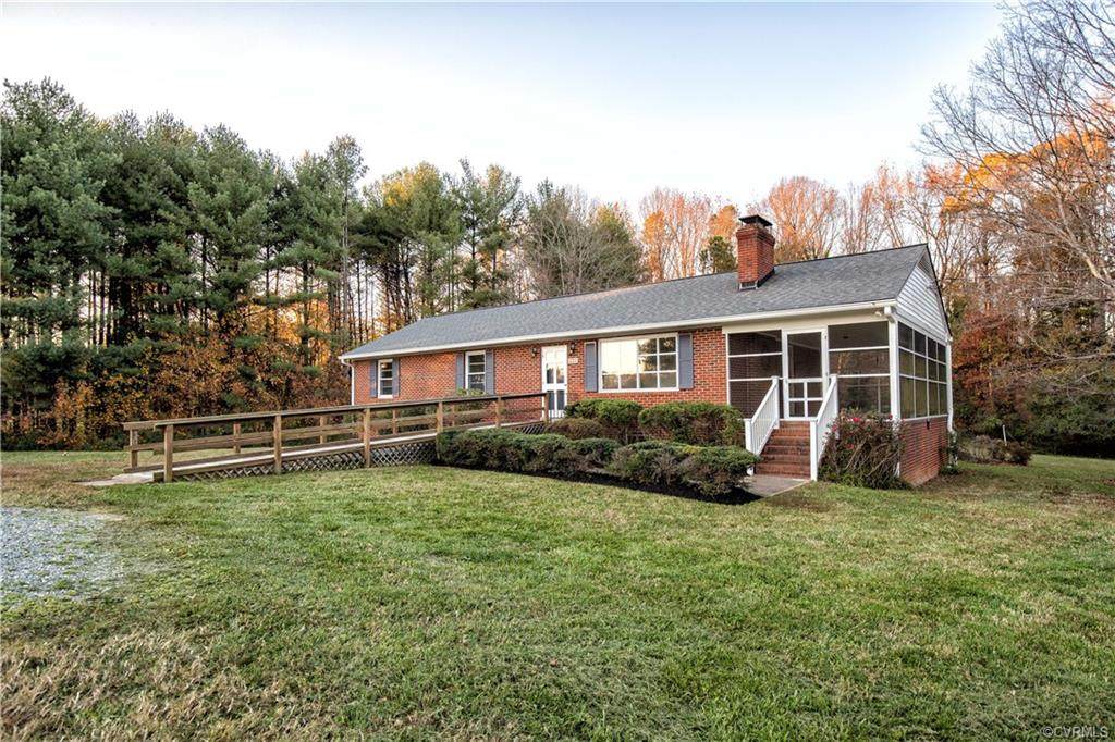 3690 Old Buckingham Road - Photo 1
