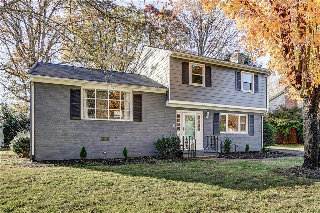 9014 Torno Drive - Photo 1