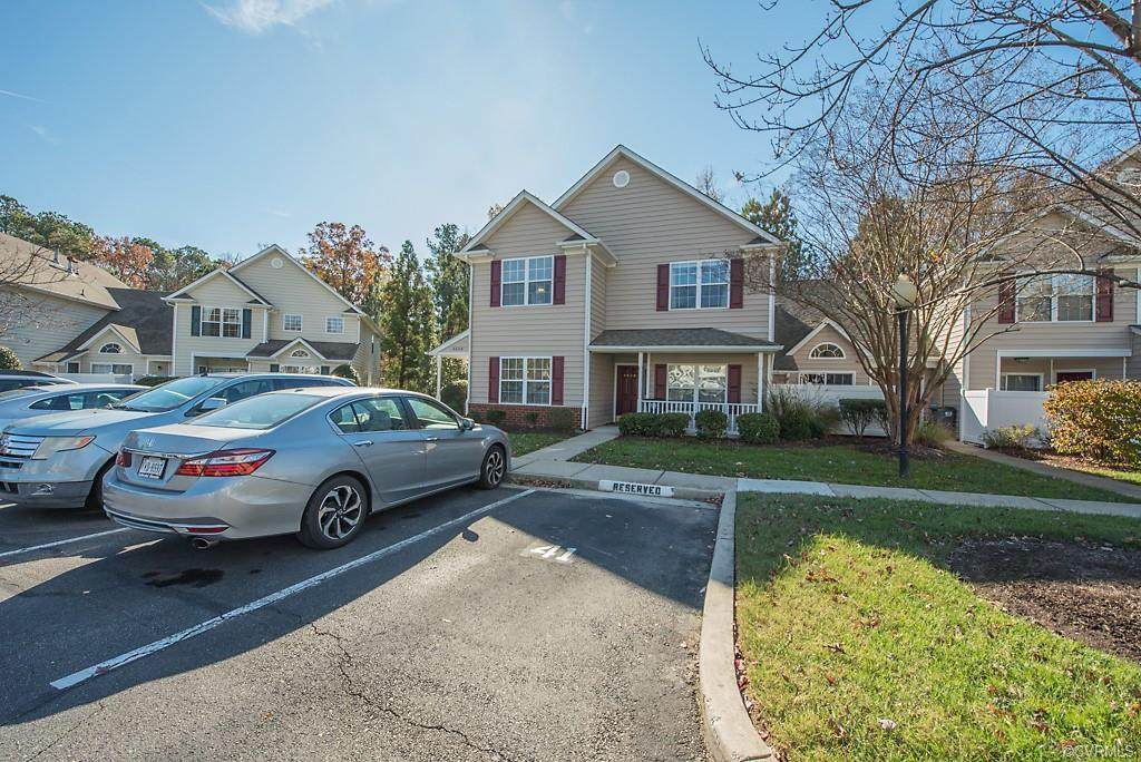 4686 Twin Hickory Lake Drive - Photo 1