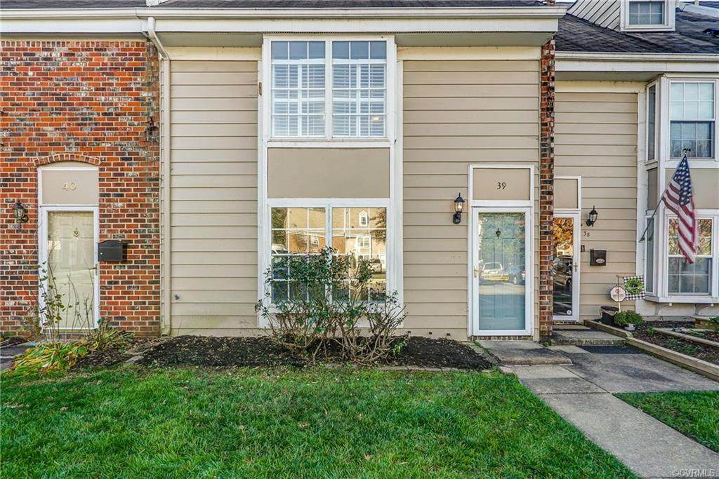 39 Skipwith Green Circle - Photo 1