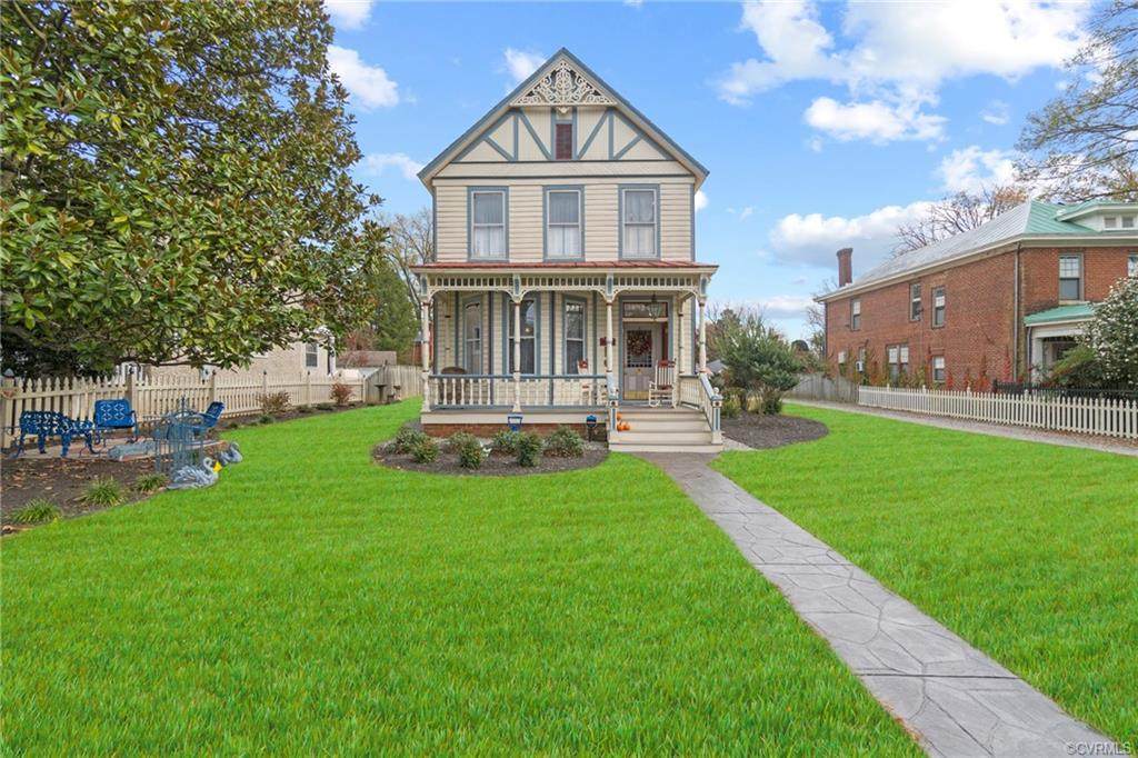 1211 41st Street - Photo 1