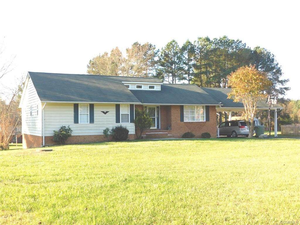 102 Crestview Drive - Photo 1