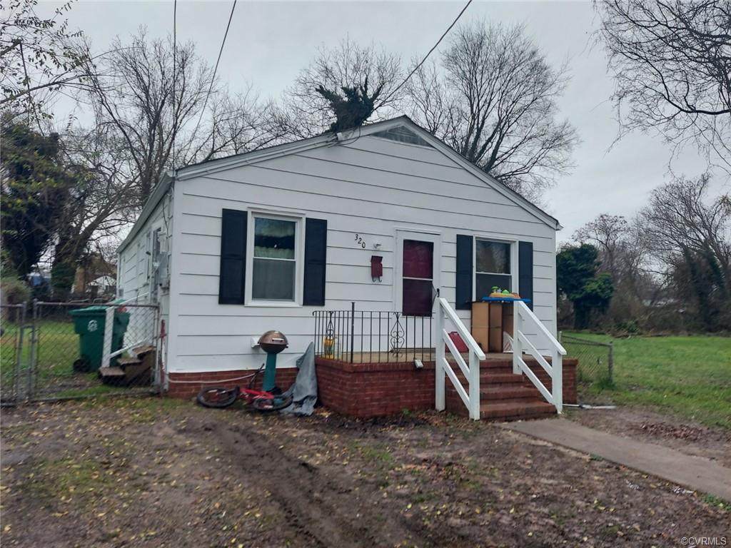 320 Shore Street - Photo 1