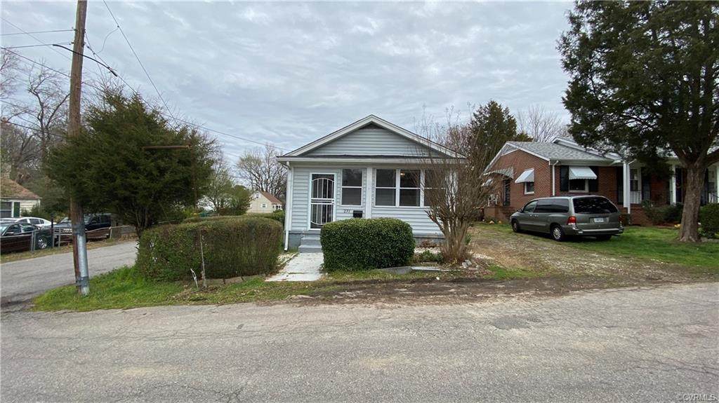 231 Center Street - Photo 1