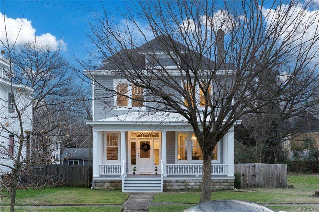 2411 Barton Avenue - Photo 1