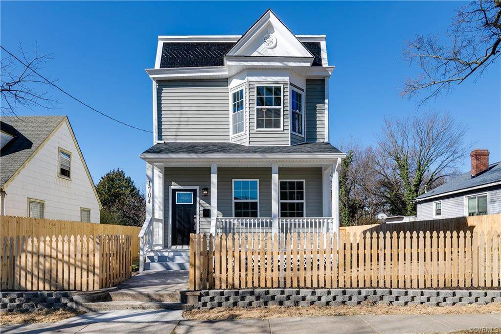 1704 21st Street - Photo 1