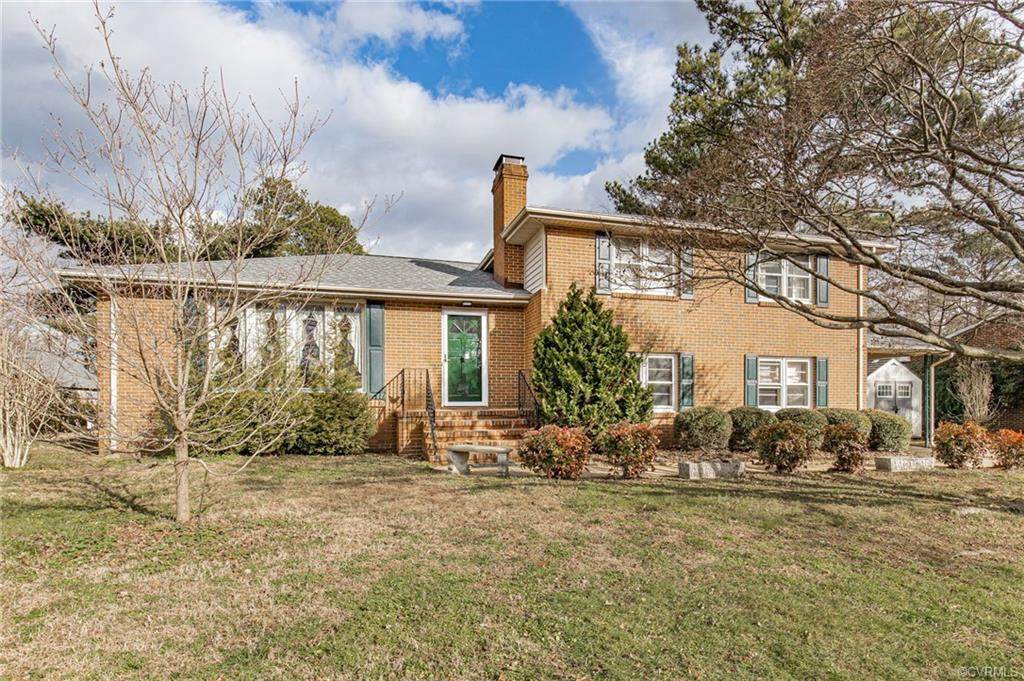 105 Winston Avenue - Photo 1