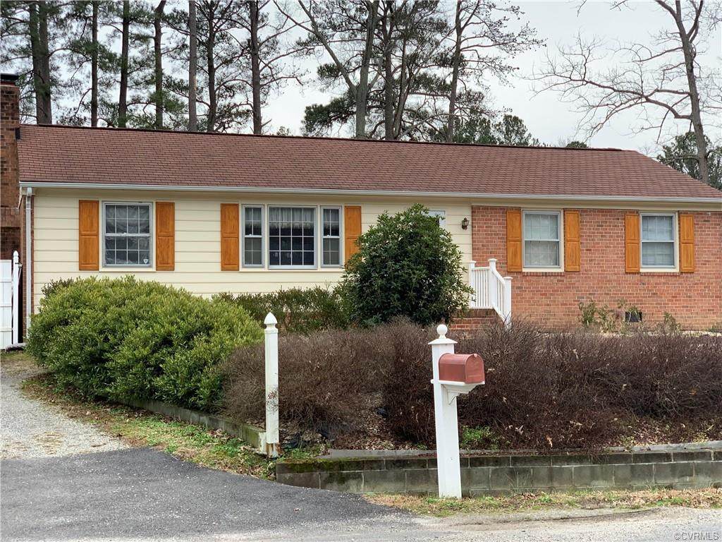 613 Crieff Road - Photo 1