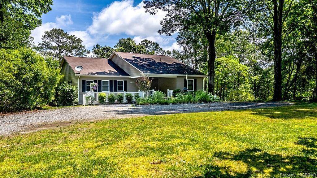 108 Hunters Lane - Photo 1