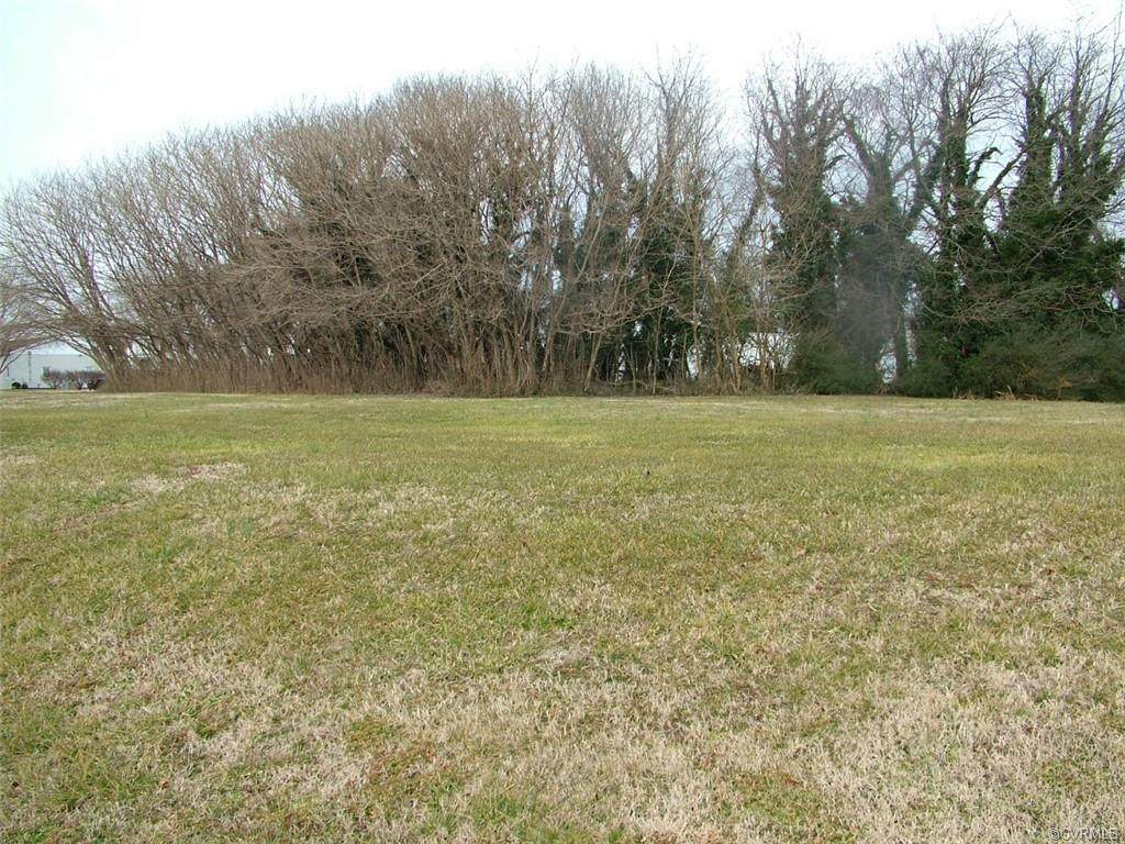 170 Dickinson Drive - Photo 1