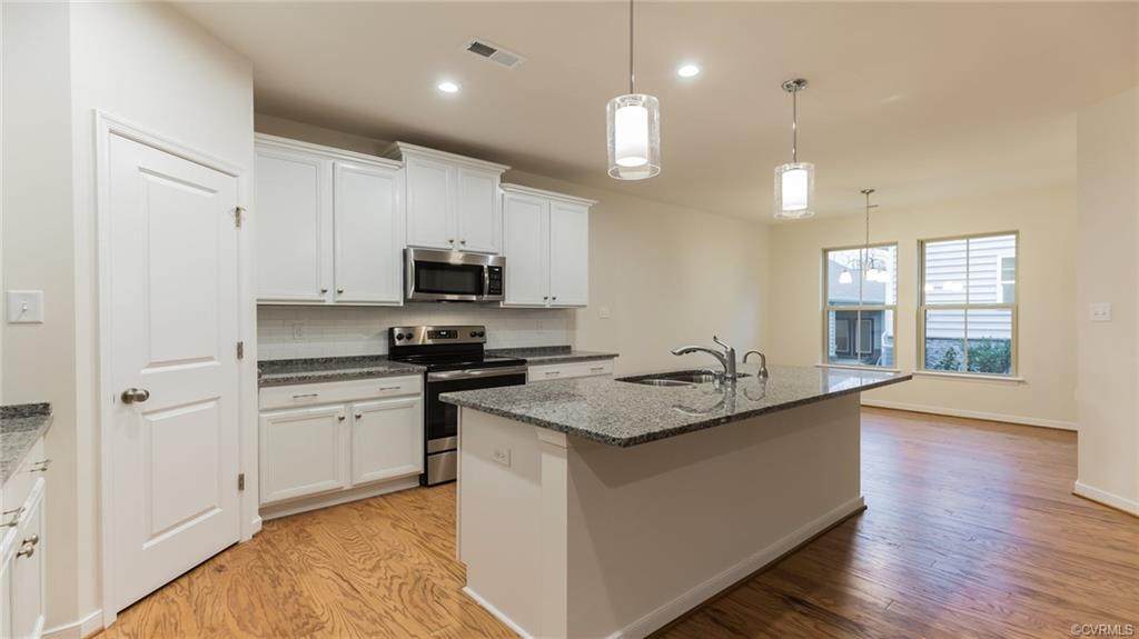 00 Southwalk Heights - Photo 1