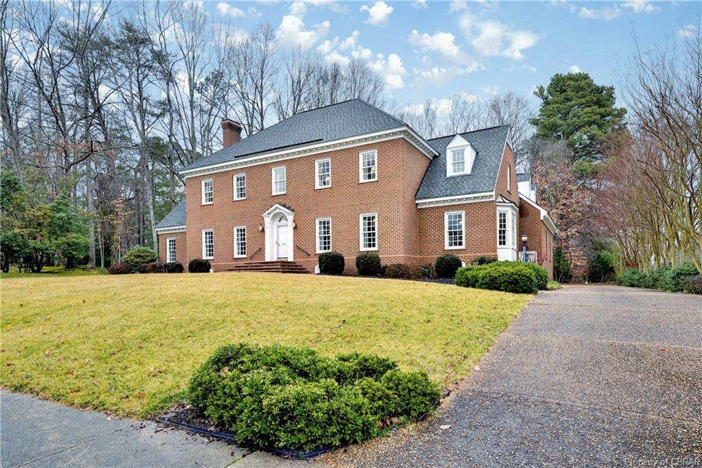 101 Yorkshire Drive - Photo 1