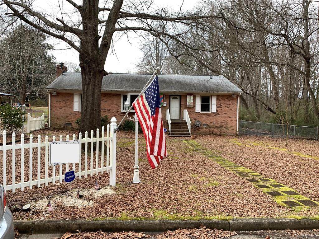 400 Cedar Avenue - Photo 1