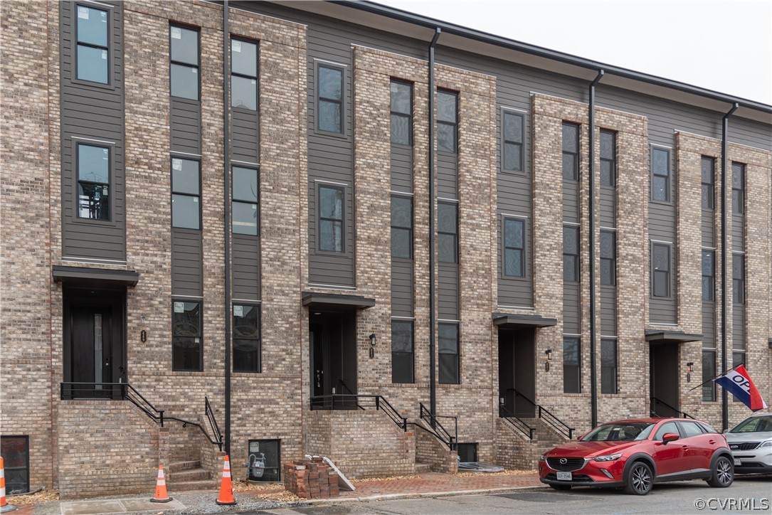 445 7th Street - Photo 1