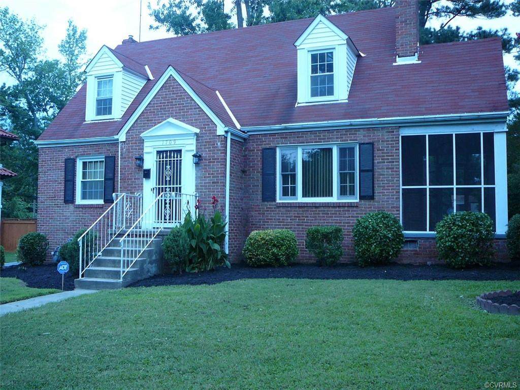 1709 Sycamore Street - Photo 1