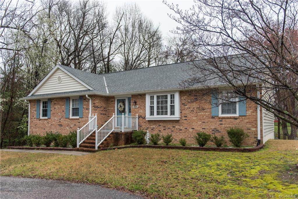1024 Taylor Lane - Photo 1