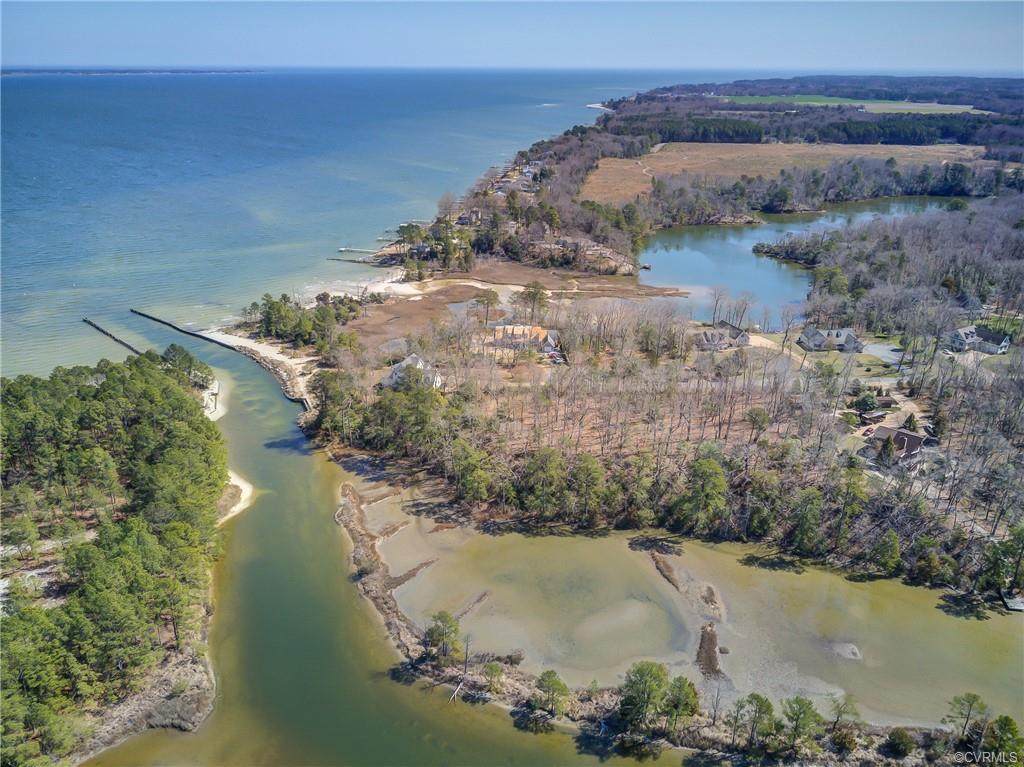 33 Belle Aire Drive - Photo 1