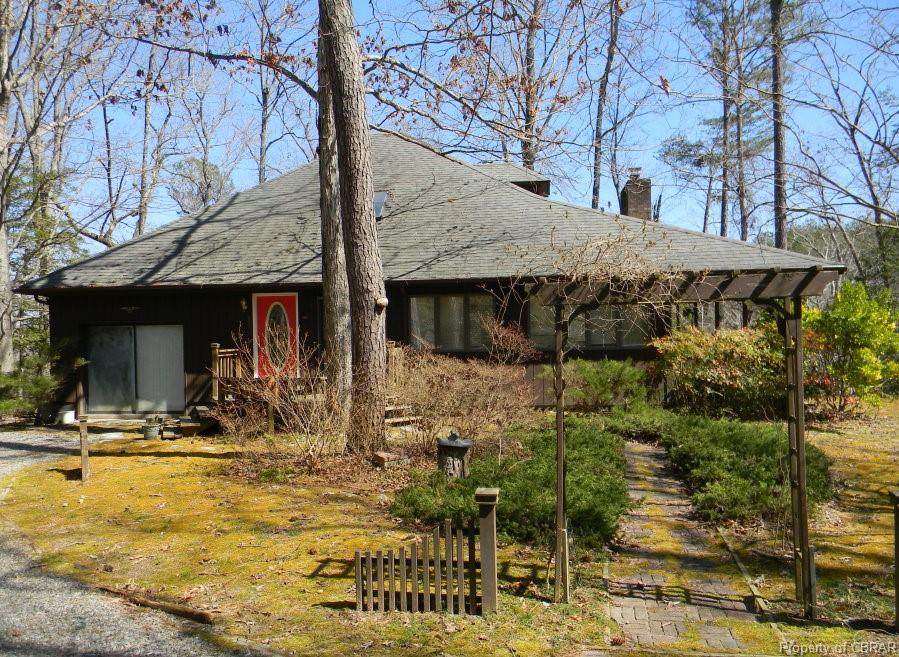 1136 Reed Drive - Photo 1
