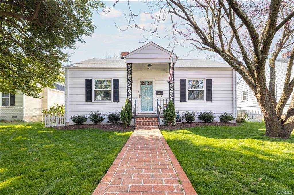 2523 Kenwood Avenue - Photo 1