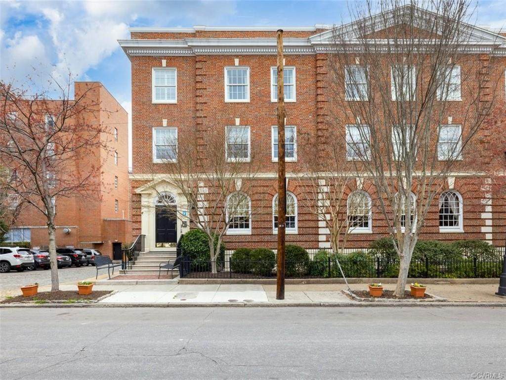 1524 West Avenue - Photo 1