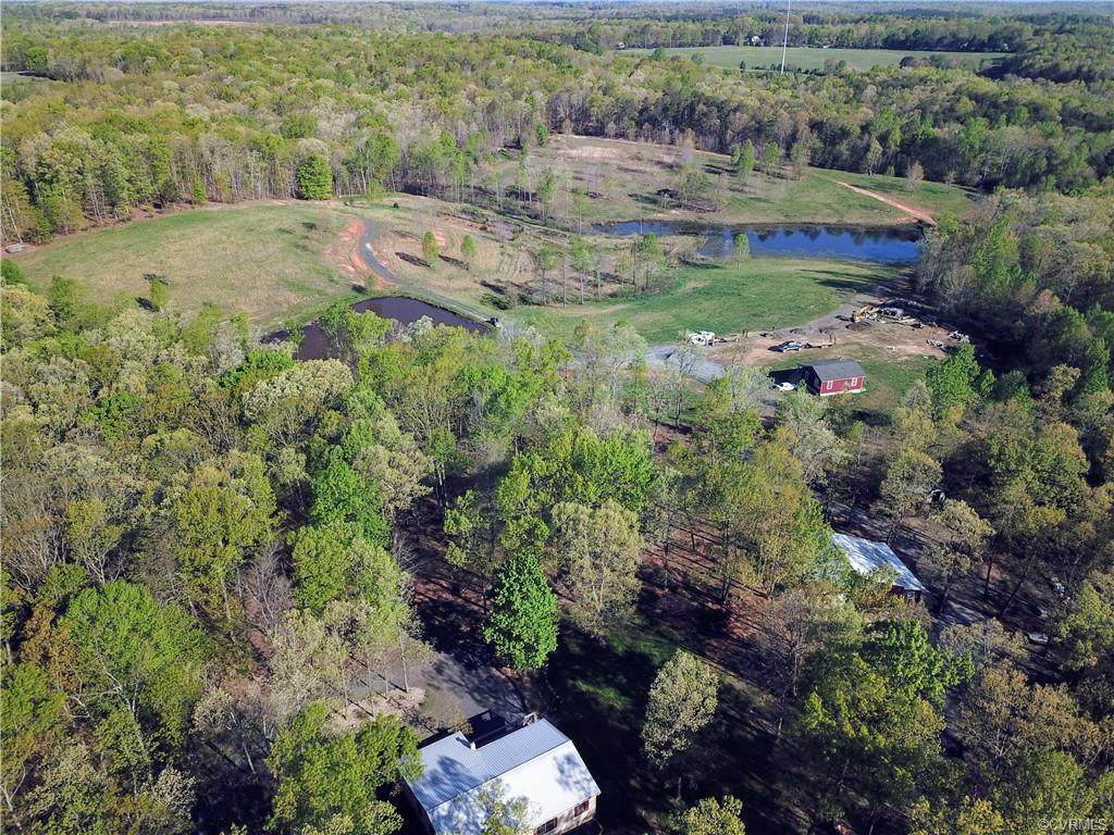 559 Bridgeport Road - Photo 1