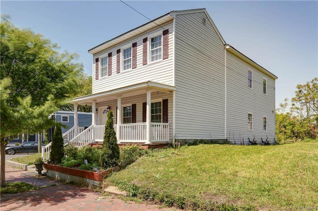 2200 Cedar Street - Photo 1