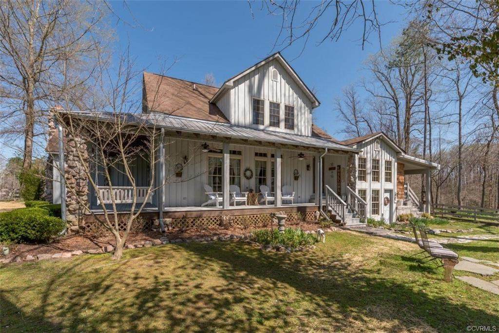 5261 River Road - Photo 1