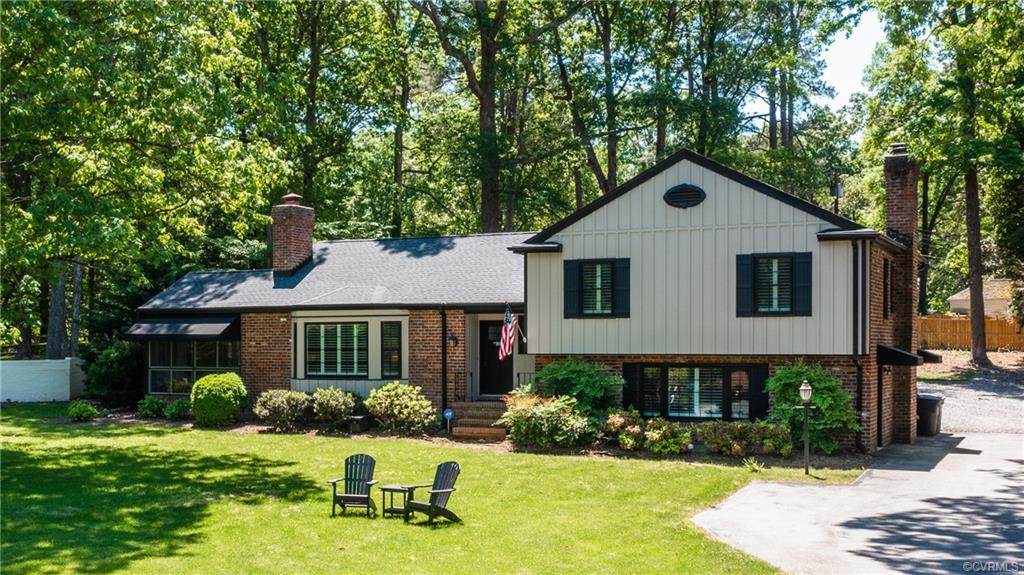 105 Lucerne Lane - Photo 1