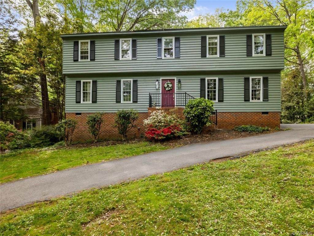 8 Bridgehampton Place - Photo 1
