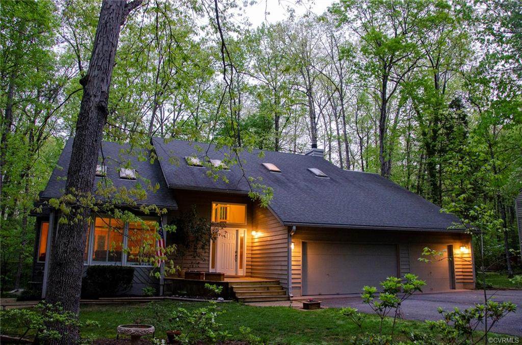 6022 Watch Harbour Road - Photo 1