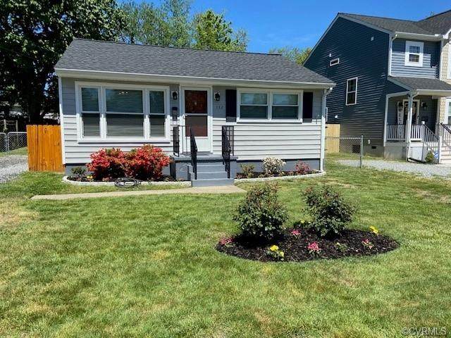 132 Mapleleaf Avenue - Photo 1