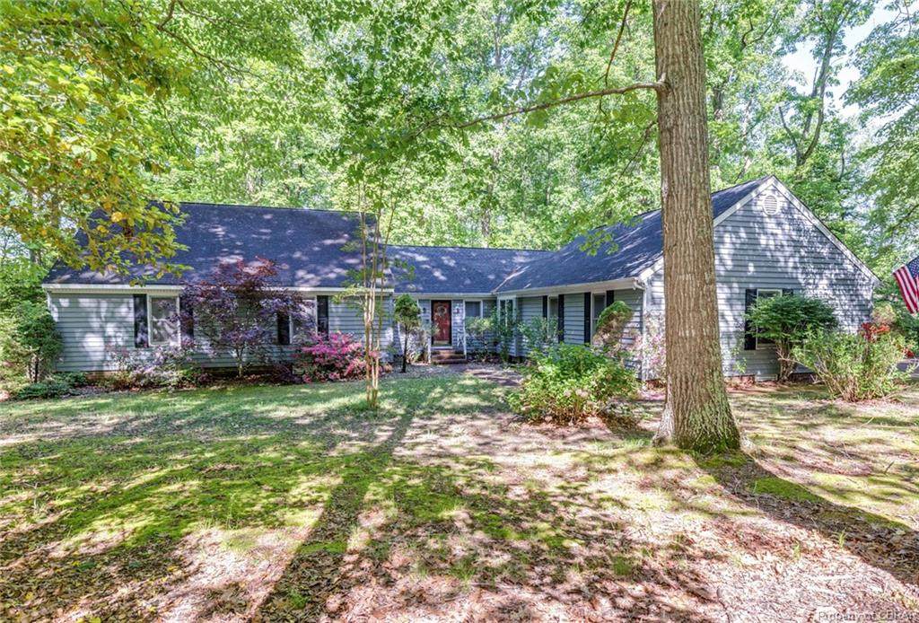347 Wilton Coves Drive - Photo 1