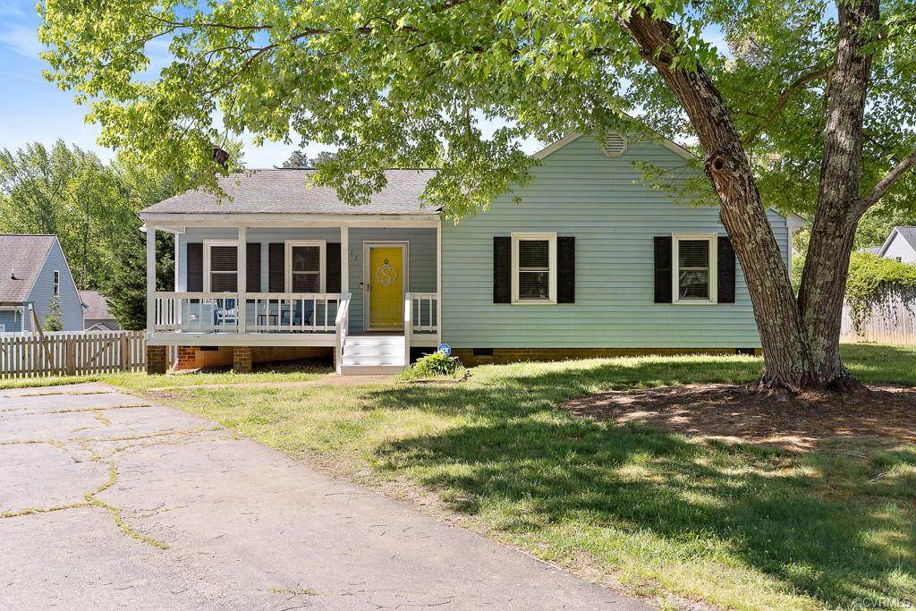 912 Hartford Lane - Photo 1
