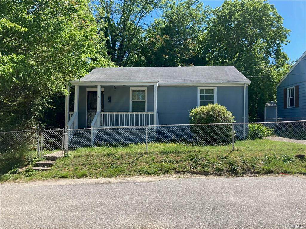 911 Harding Street - Photo 1