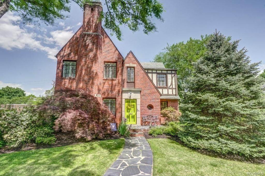 4412 Monument Avenue - Photo 1