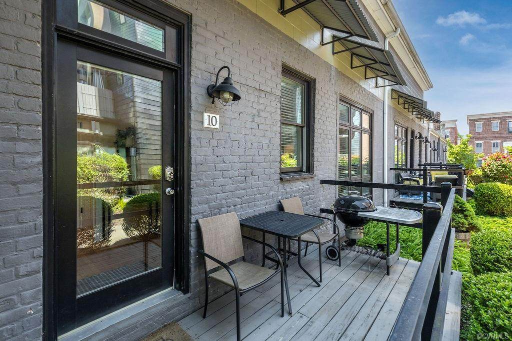 1708 Cary Street - Photo 1