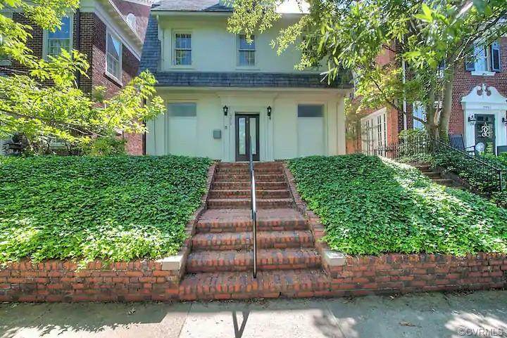 2915 Monument Avenue - Photo 1