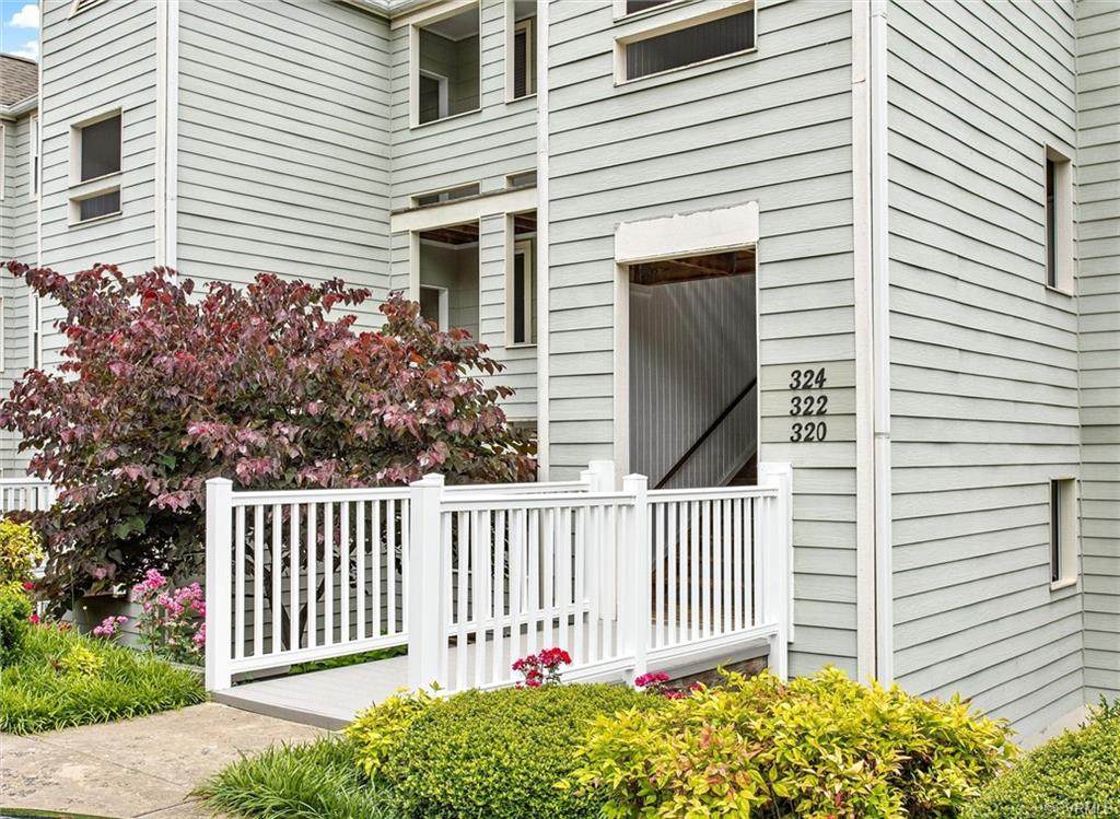 324 Water Pointe Lane - Photo 1