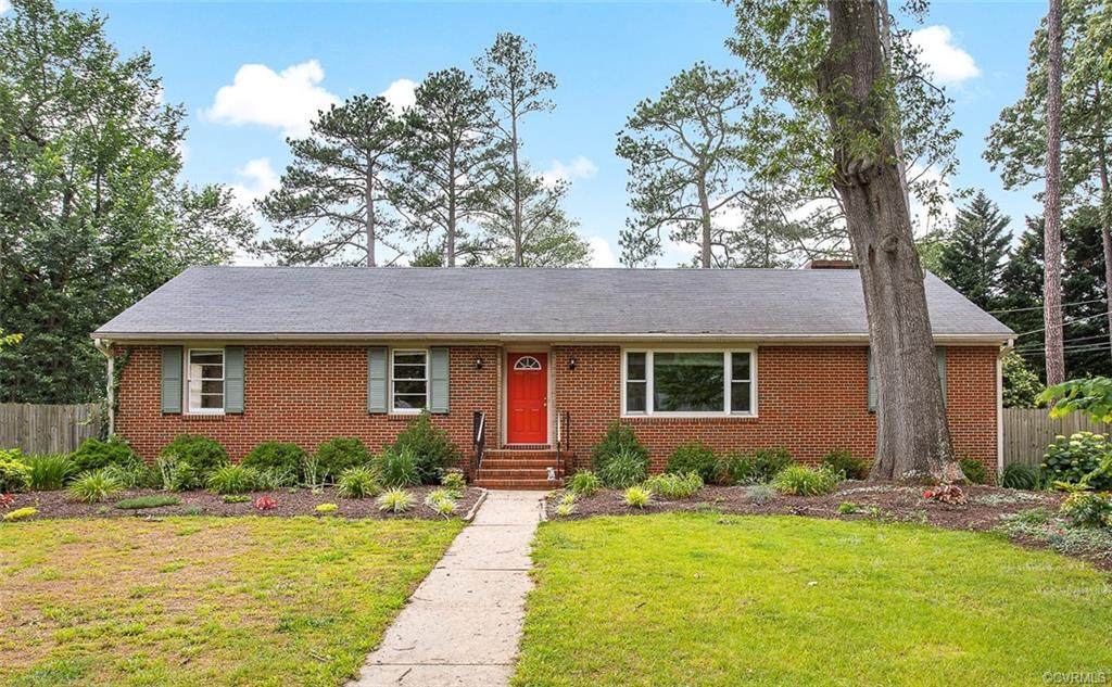 2924 Scarsborough Drive - Photo 1