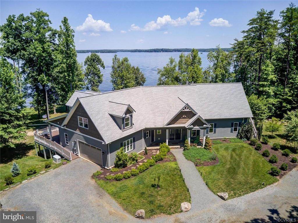 315 Tyler Point Lane - Photo 1
