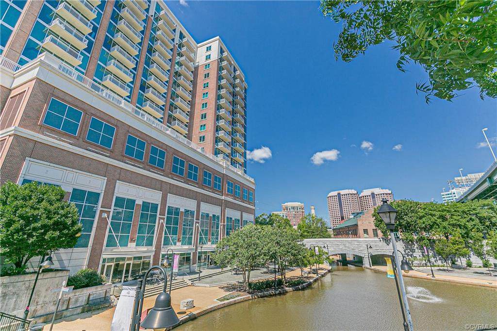 301 Virginia Street - Photo 1