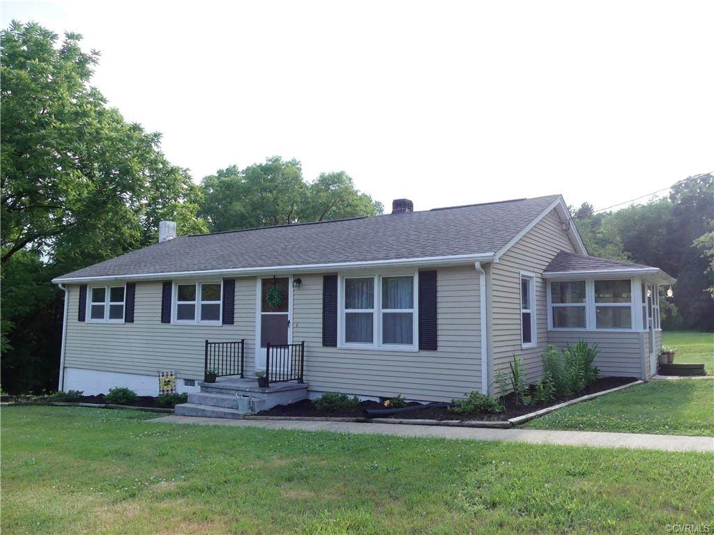 1587 Fairlea Road - Photo 1