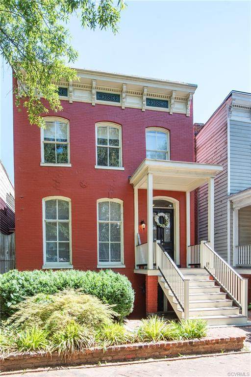 512 W Marshall St - Photo 1