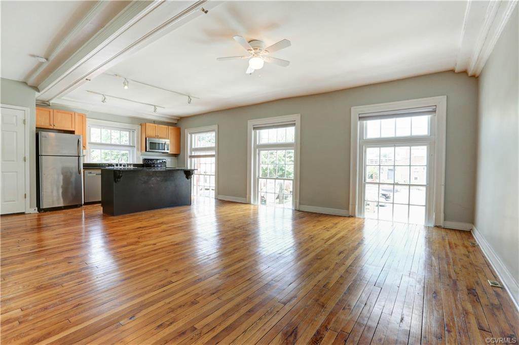 219 19th Street - Photo 1