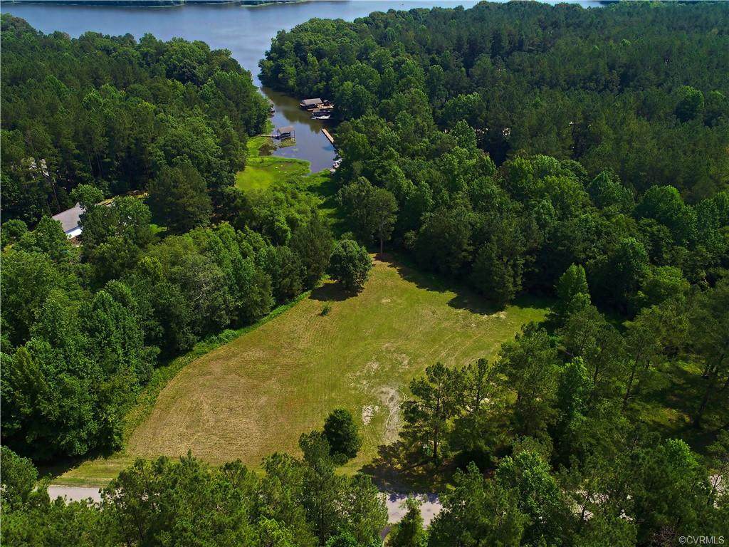 6A2-3-31 Waterford Drive - Photo 1