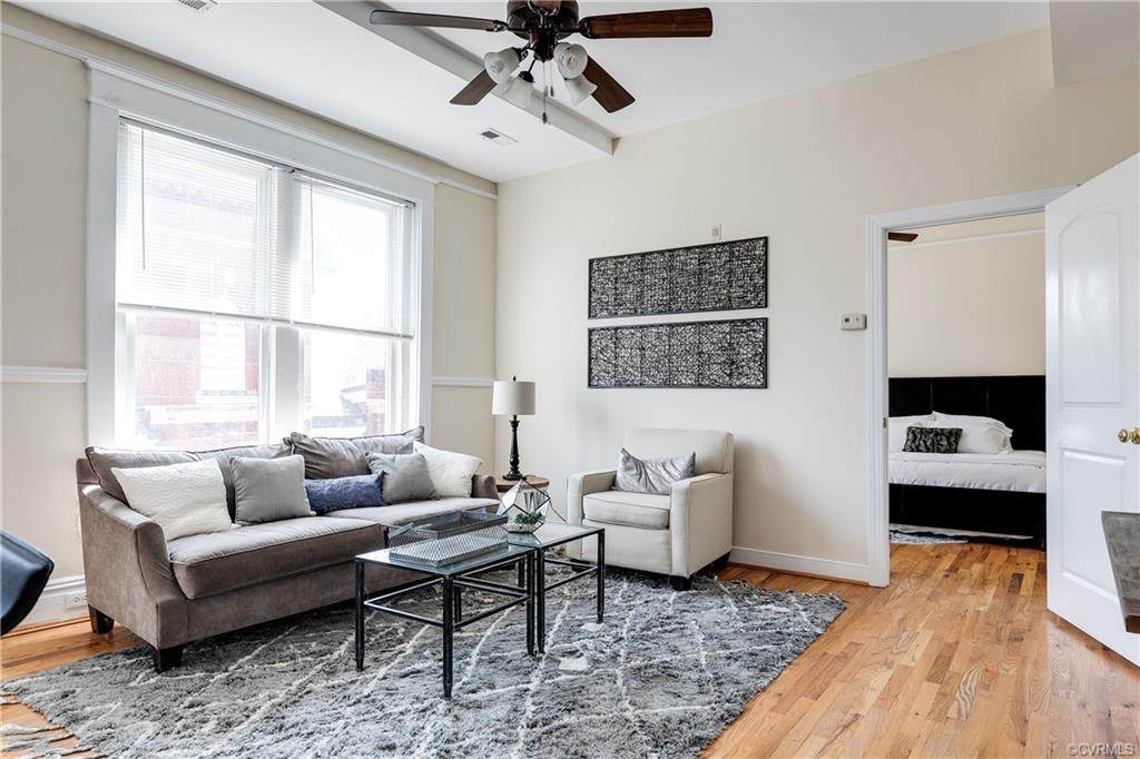 1301 Porter Street - Photo 1